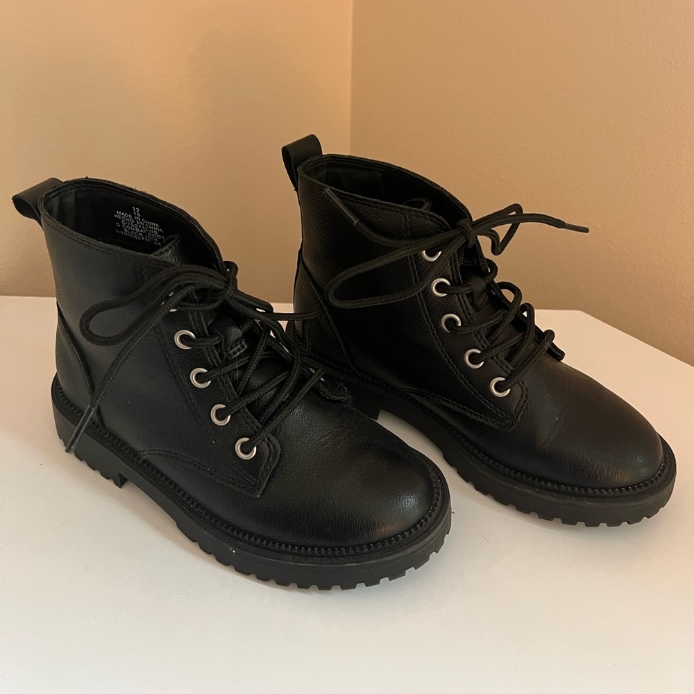 Girls Shiny Faux-Leather Side-Zip Combat Boots Size 12